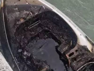 快艇发动机,揭秘高性能发动机的奥秘