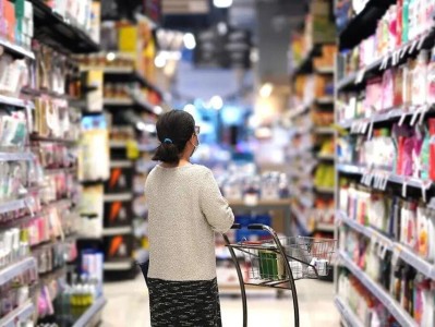 晚上9点的穷鬼超市，挤满江浙沪上班族