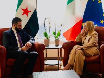 美国迎来一位最特殊客人，世界哭笑不得