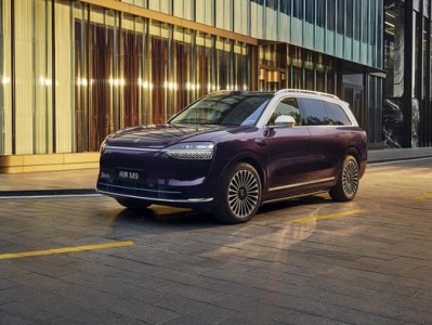 BBA们的“躺赢”时代逐渐远去？问界M9又出新招