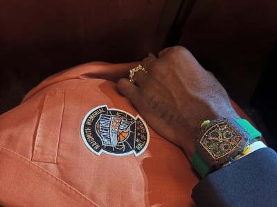 腕表零售市场的独特力量