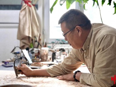 中国梦·大国工匠篇｜烙痕里的匠心：杨新平的兵团故事