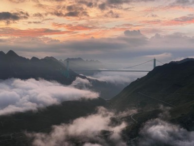 花江“桥”见丨花江峡谷大桥：云雾中的世界级奇观