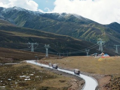 华住20周年“硬核”局：开“样板房车”重走318川藏线，全线酒店让天险变通途