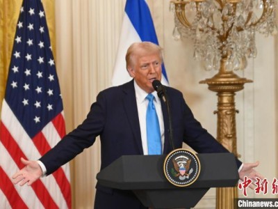 特朗普：国会山骚乱中FBI秘密派遣274名特工混入人群