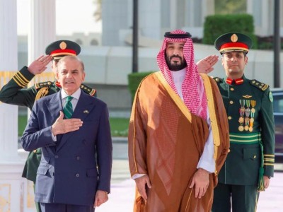 沙特与巴基斯坦签署防御协议，这一招不寻常不简单